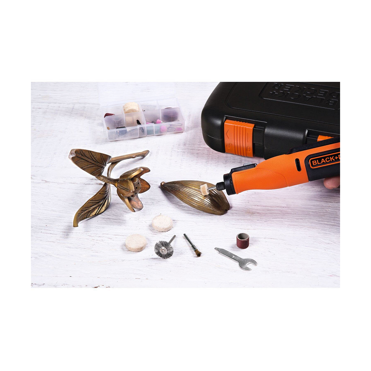 Ferramenta multifuncional Turbo Black & Decker BCRT8IK-XJ